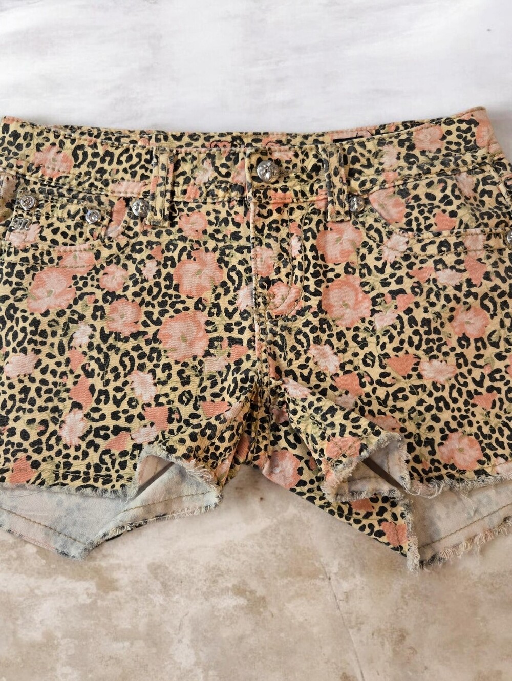 Miss Me Floral Leopard Denim Cutoff Shorts Size 28
